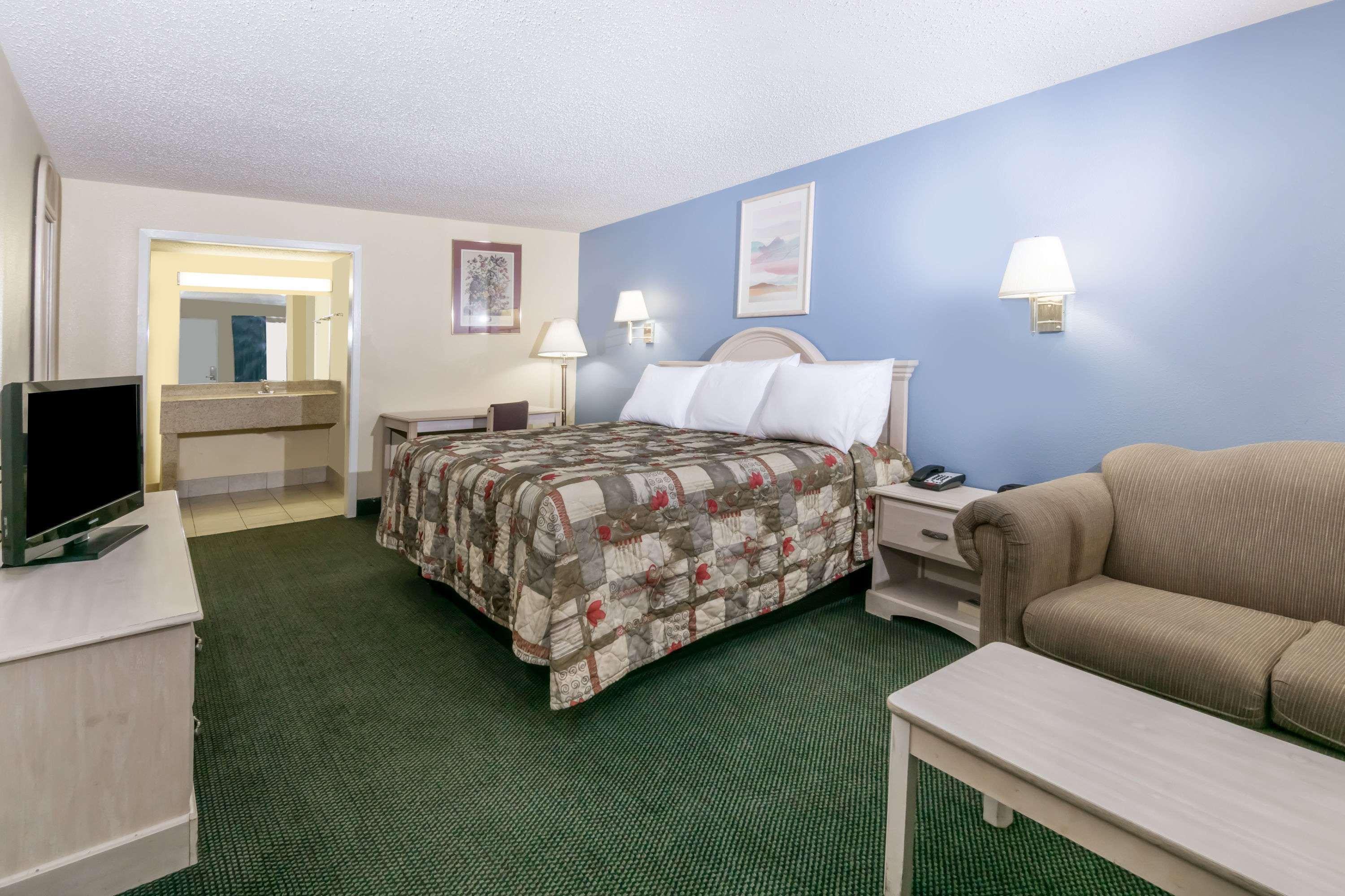 Days Inn South Austin Eksteriør billede